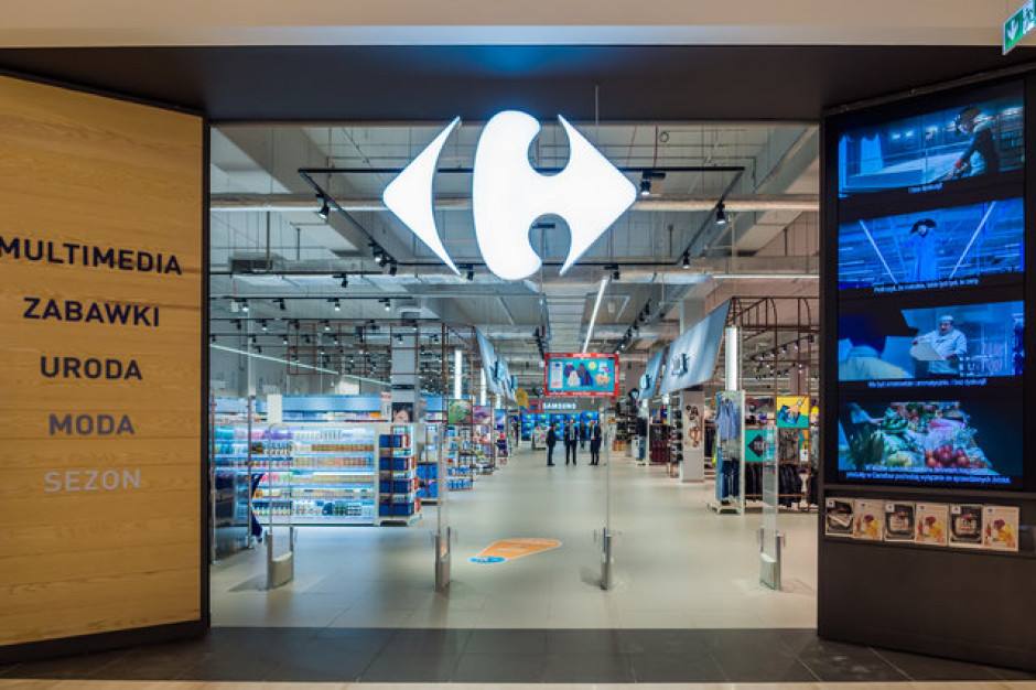 Na zdj. hipermarket Carrefour w CH Posnania Carrefour otworzy w tym roku 2 hipermarkety i 10 supermarketów