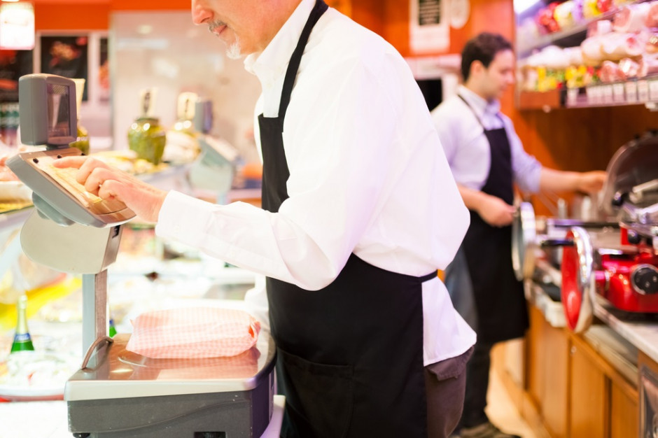 fot. Shutterstock Bój o dobre postrzeganie cenowe przed Wielkanocą. Kto zbliżył się do dyskontów?