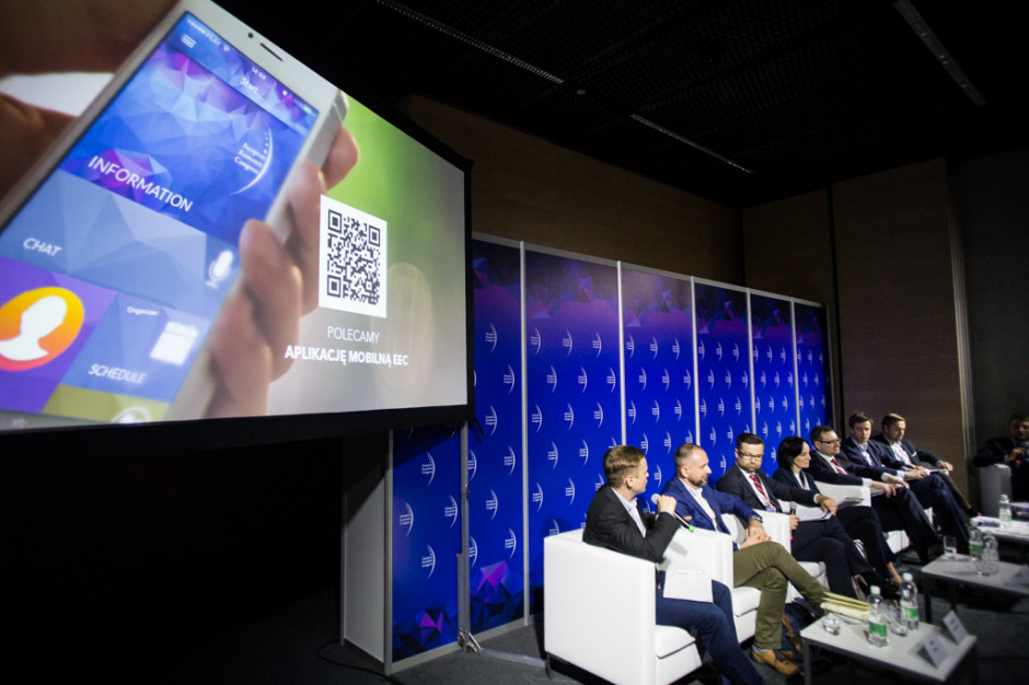 Na zdj. paneliści debaty Nowy konsument, nowa ekonomia Fot. PTWP Uber na EEC 2017: Millenialsi nie wyobrażają sobie życia bez aplikacji mobilnych