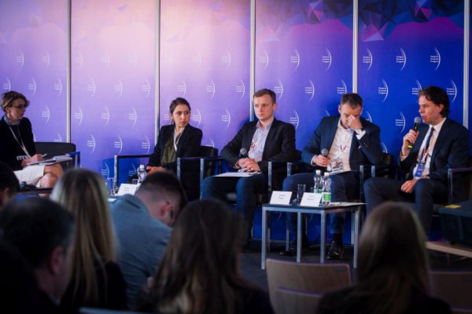 fot. PTWP, debata E-commerce: Smartfon i Big Data rozdają karty E-commerce: Smartfon i Big Data rozdają karty (pełna relacja)