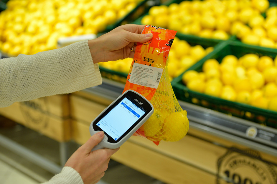 fot. materiały prasowe Tesco Tesco uruchomiło usługę Scan&Shop w Warszawie