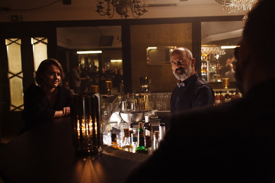 Wojciech Zieliński i Jacek Koman w serialu promującym whisky marki Ballantine’s