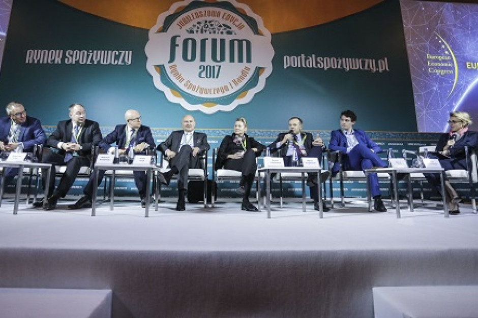 Fot. Żelazna Studio Handel w niedziele podczas X FRSiH: Czy rynek i Polacy są gotowi na tę regulację?