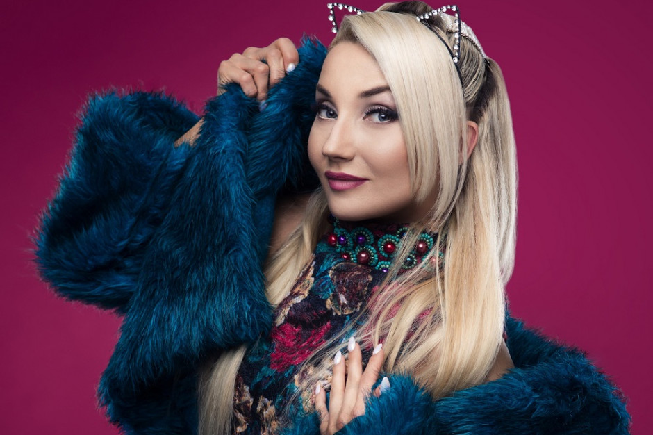 Na zdj. Cleo, fot. materiały prasowe Świąteczny przebój Coca-Cola w tym roku w wykonaniu Cleo