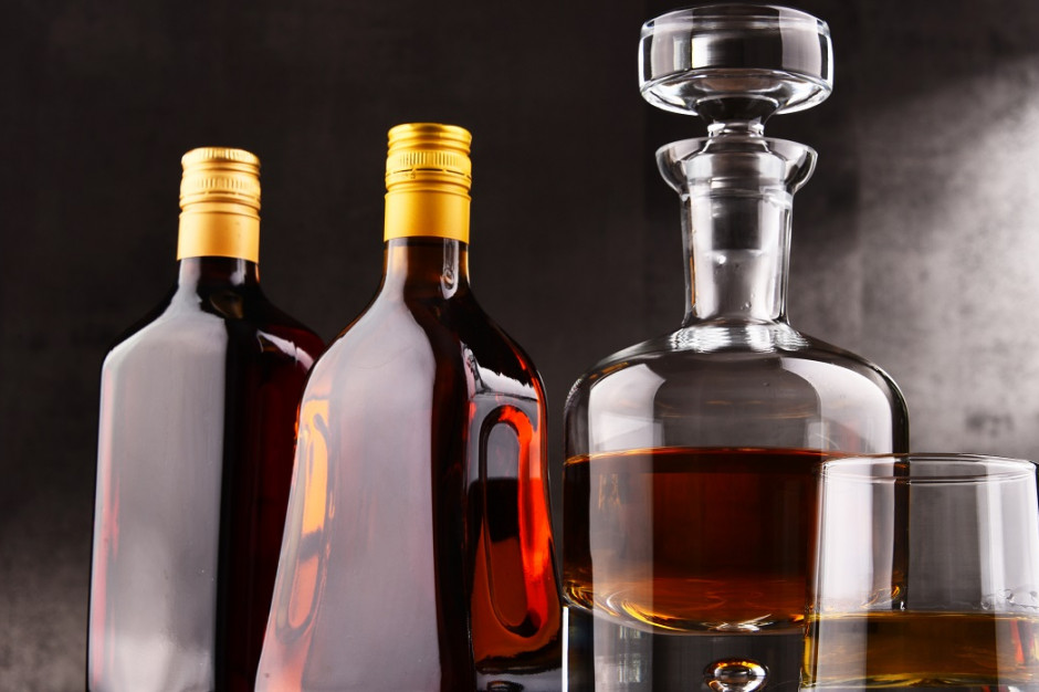 Fot. Shutterstock Sprzedaż alkoholu w Polsce coraz mniej opłacalna. Firmy stawiają na eksport