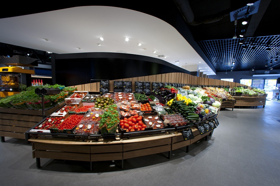 Supermarket Piotr i Paweł przy ul. Nakielskiej 86, fot. materiały prasowe Supermarket jak miasto - zobacz bydgoskie sklepy sieci Piotr i Paweł (galeria)