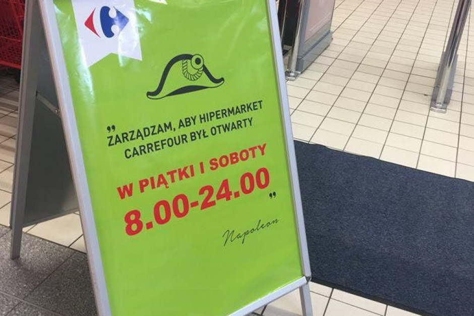 Fot. Facebook/Artur Dziambor Hipermarkety Carrefour czynne do północy w piątki i soboty