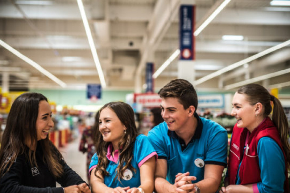 Fot. za Tesco Tesco wspiera rozwój młodych pracowników