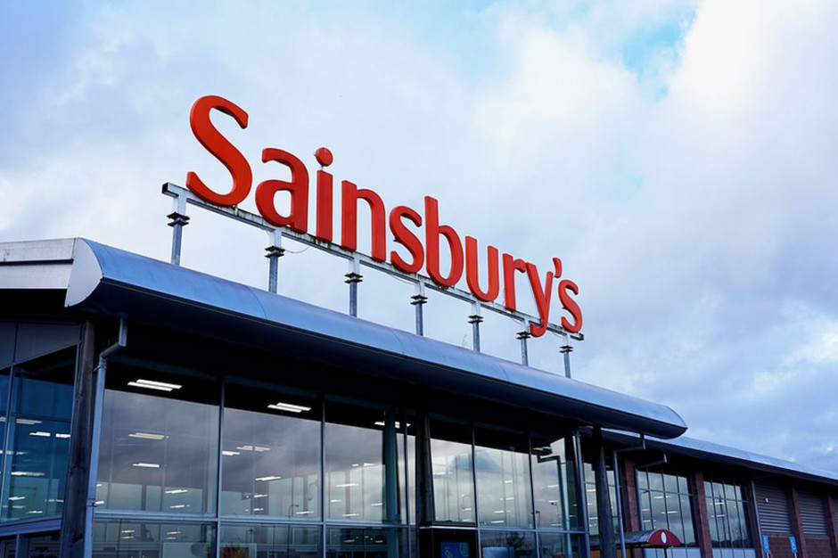 Fot. Shutterstock ASDA i Sainsbury's łączą siły. Zdetronizują Tesco na brytyjskim rynku