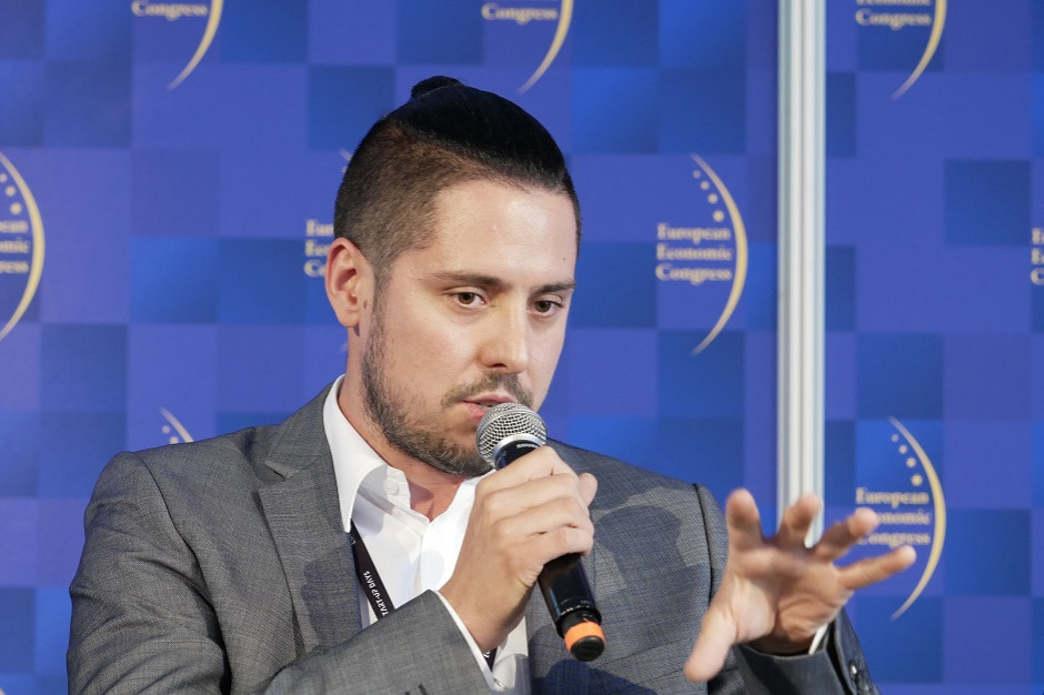 Na zdj. Filip Gieleciński, dyrektor zarządzający, Client Service Director, Posterscope Polska, fot. PTWP EEC 2018: Omnichannel w handlu tradycyjnym staje się rzeczywistością