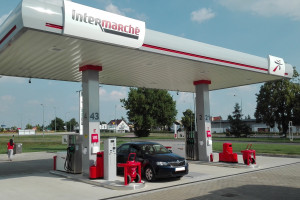 Intermarché uruchamia przymarketową stację benzynową