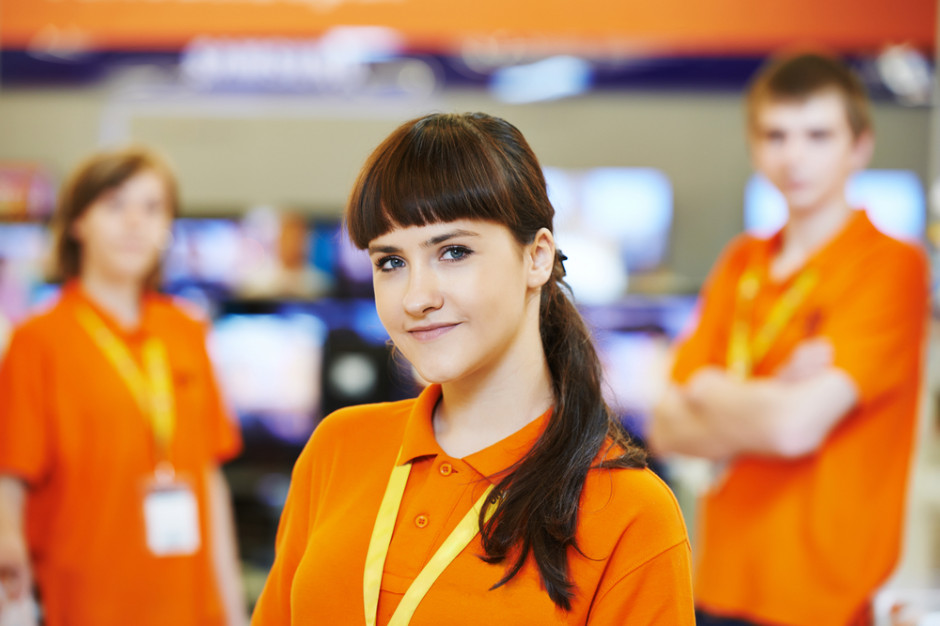 Fot. Shutterstock.com Kierownik sklepu w dużym mieście może zarobić 4-6 tys. zł brutto