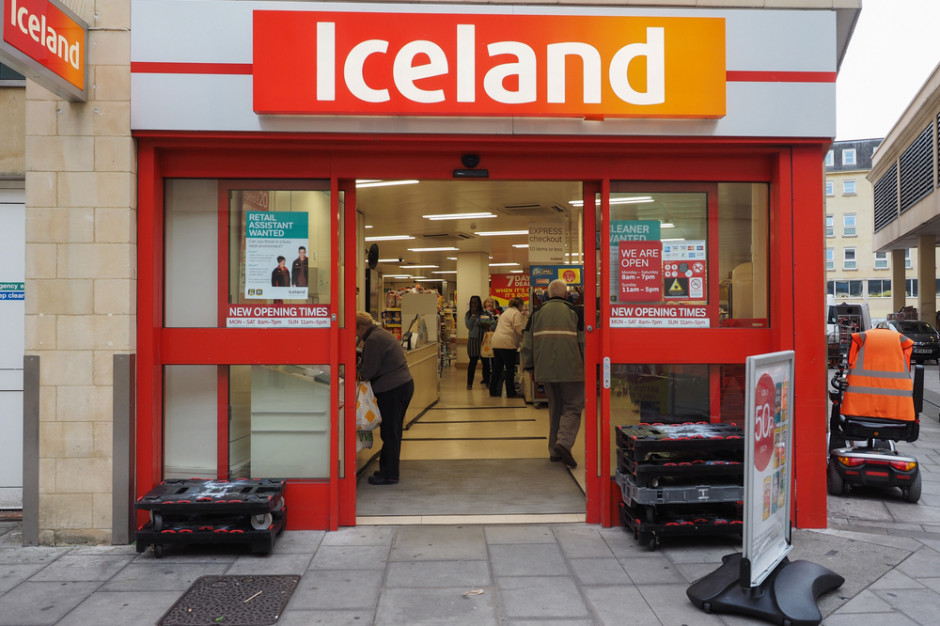 Fot. Shutterstock.com Sieć Iceland wprowadza do sprzedaży biodegradowalną gumę do żucia