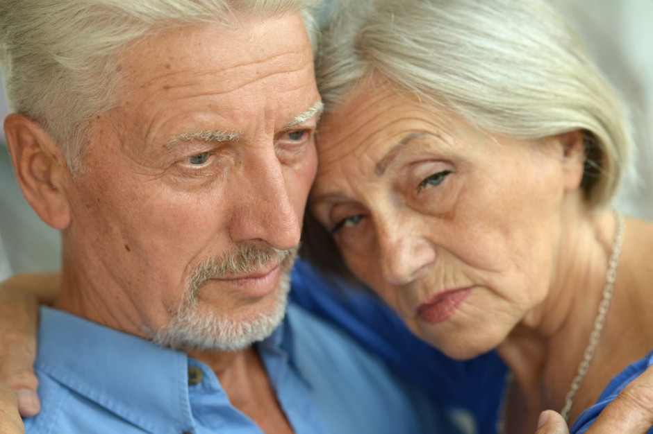 fot. Shutterstock Seniorzy zadłużają się szybciej niż inni, powodem wydatki na leki i leczenie