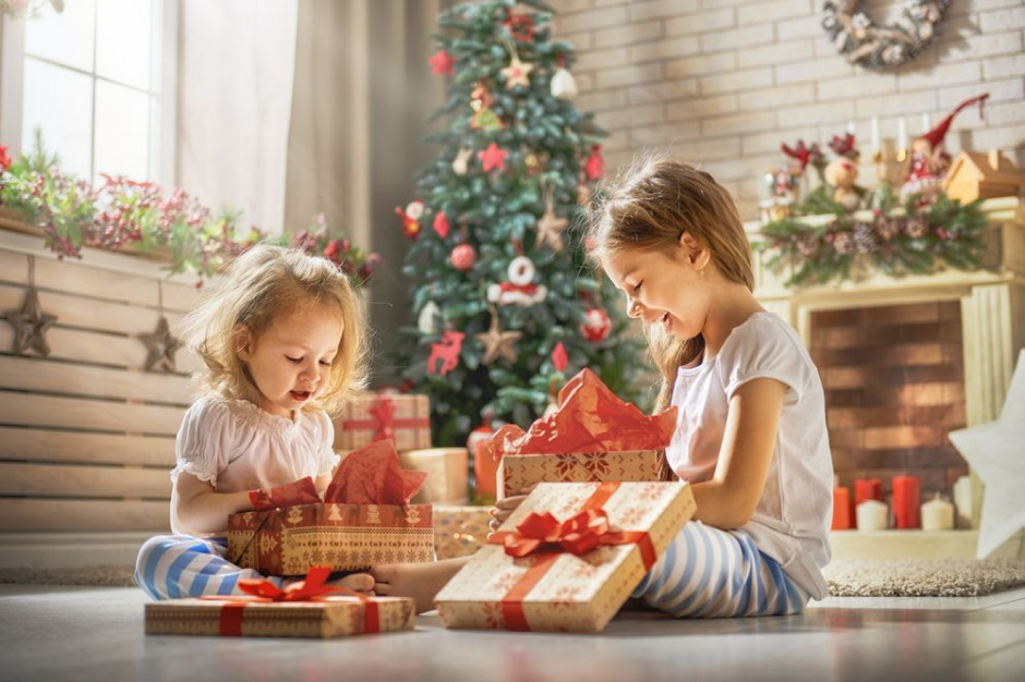 Fot. Shutterstock W okresie świątecznym rodzice przeznaczają na zabawki dla dzieci ok. 500 zł