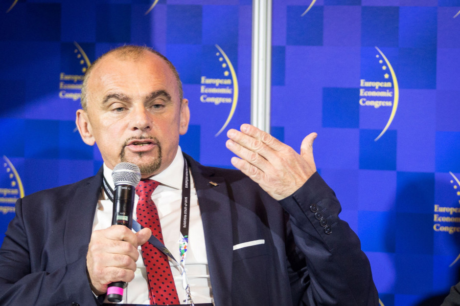 Na zdj. Alfred Bujara. Fot. PTWP Bujara o badaniach nt. zakazu handlu: Mogą wprowadzać w błąd