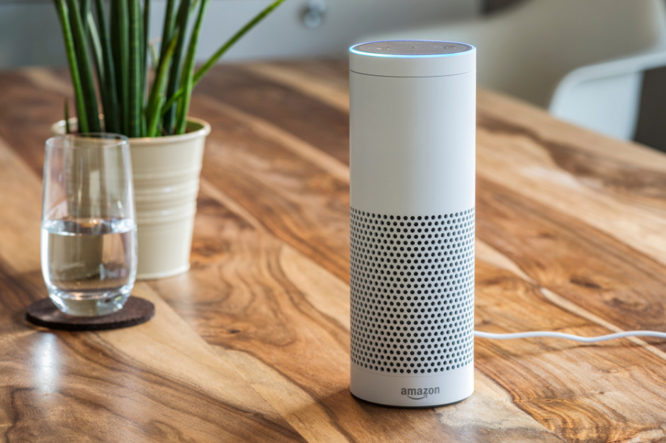 Fot. Shutterstock.com Alexa hitem świątecznej sprzedaży Amazona