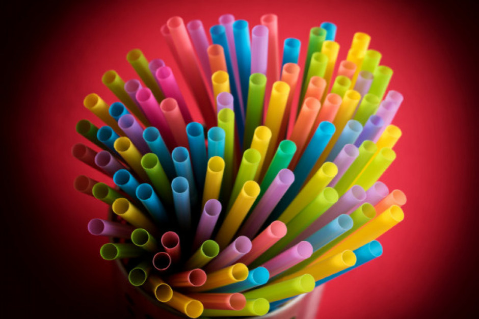 Fot. Shutterstock.com Ambasadorowie UE zatwierdzili porozumienie ws. zakazu plastikowych sztućców i słomek