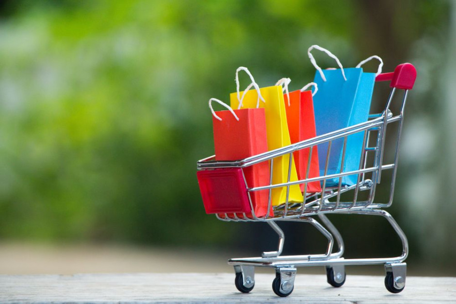 Fot. Shutterstock Zakaz handlu w niedziele nie zmniejszył wartości udzielonych kredytów ratalnych