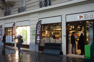 Pierwszy Carrefour Bio rusza przy ulicy Dobrej w Warszawie