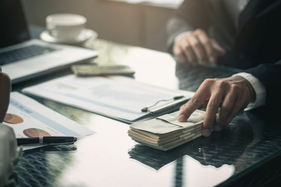 Fot. Shutterstock Zatory płatnicze – zmora handlu i dostawców. Jaki kształt przyjmie regulacja?