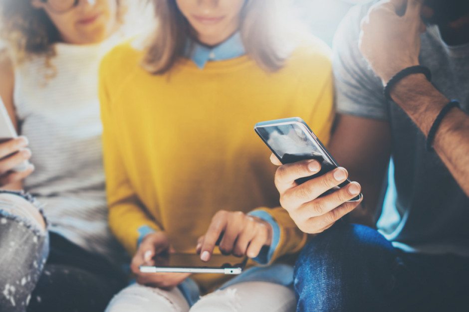 Fot. Shutterstock.com GfK: Rośnie sprzedaż smartfonów premium