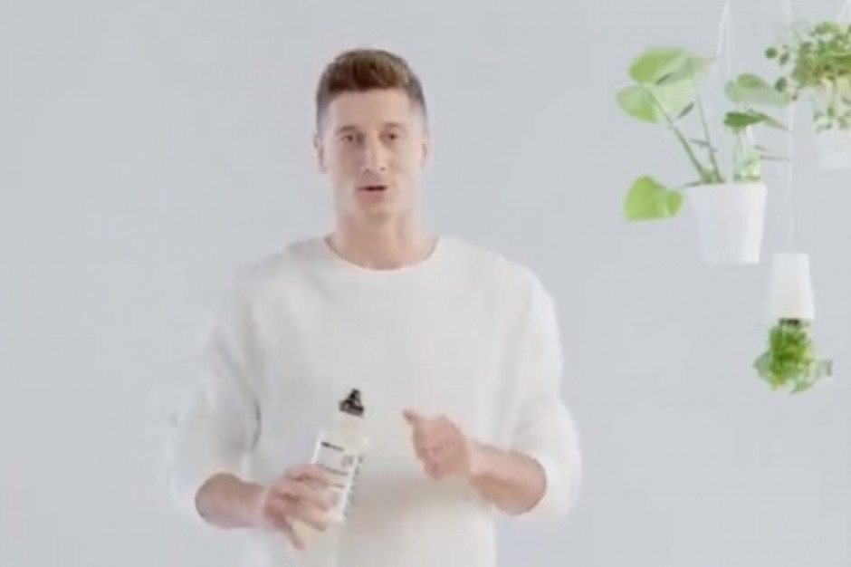 Fot. za YouTube Robert Lewandowski podpowiada, jak zrobić izotonik (wideo)
