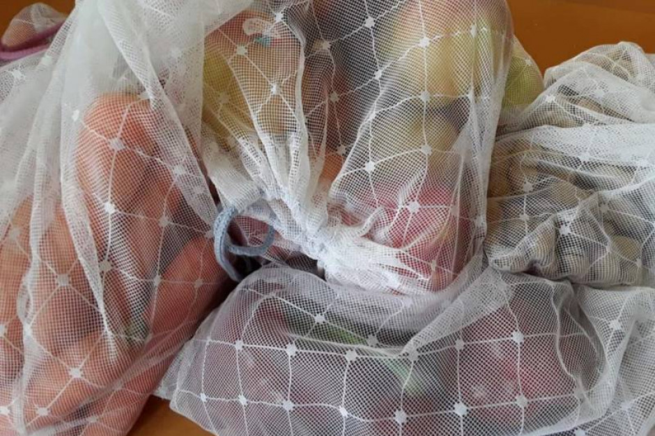 fot. za UM Tychy Przedszkolaki zbierają firanki, z których powstaną woreczki na zakupy