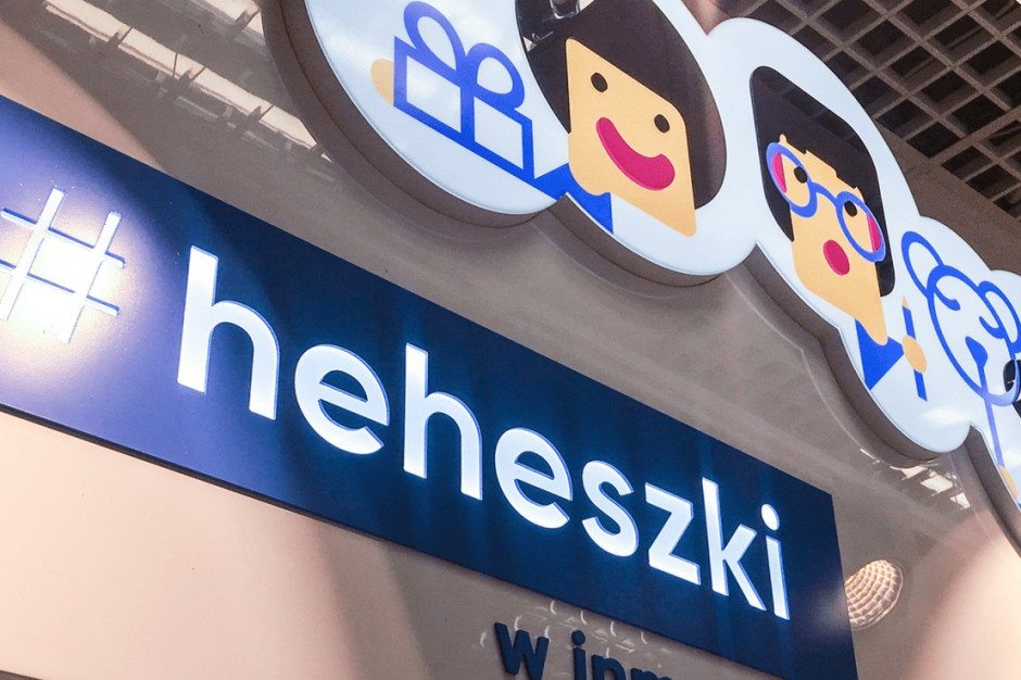 fot. za grupaeurocash.pl/blog #heheszki - nowe regały w sklepach Inmedio. Do końca roku ma ich powstać 100
