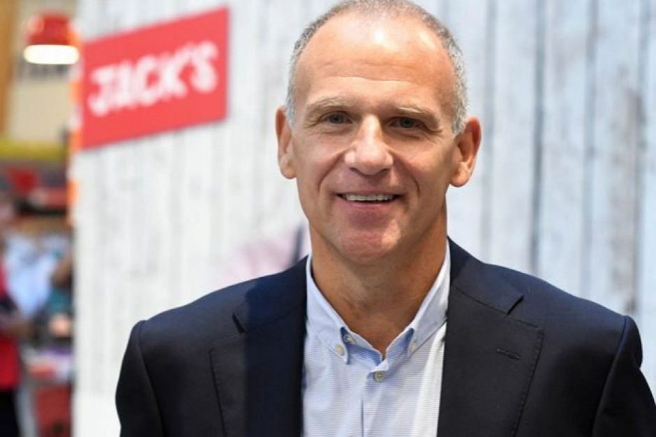 Pensja szefa Tesco maleje...Dave Lewis zarobił w 2018 r. 4,6 mln funtów