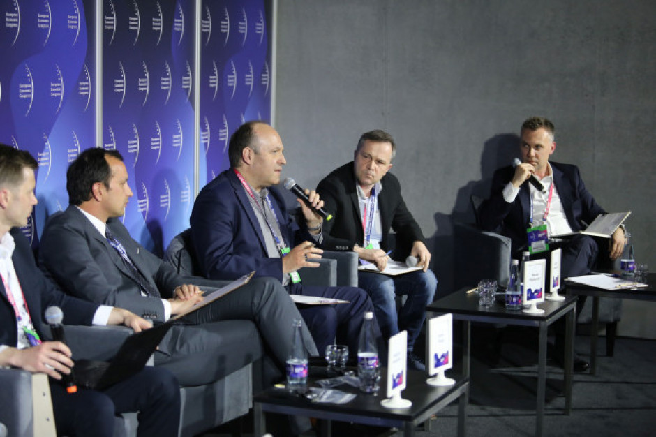 Uczestnicy debaty Handel 4.0 na EEC, fot. PTWP Handel 4.0: Klient ma coraz mniejszą potrzebę, by pytać
