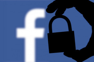 Badanie: Nie ufamy internetowi przez hakerów i media społecznościowe