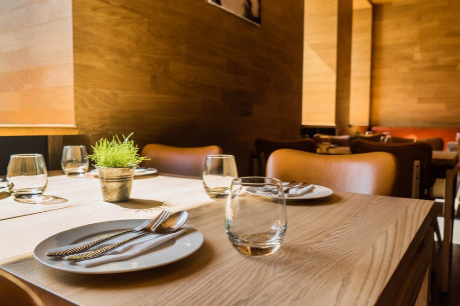 Fot. Shutterstock Polacy chodzą coraz częściej do restauracji i wydają coraz więcej na jeden posiłek