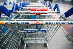 Tesco planuje w Polsce drastyczną obniżkę powierzchni handlowej i asortymentu
