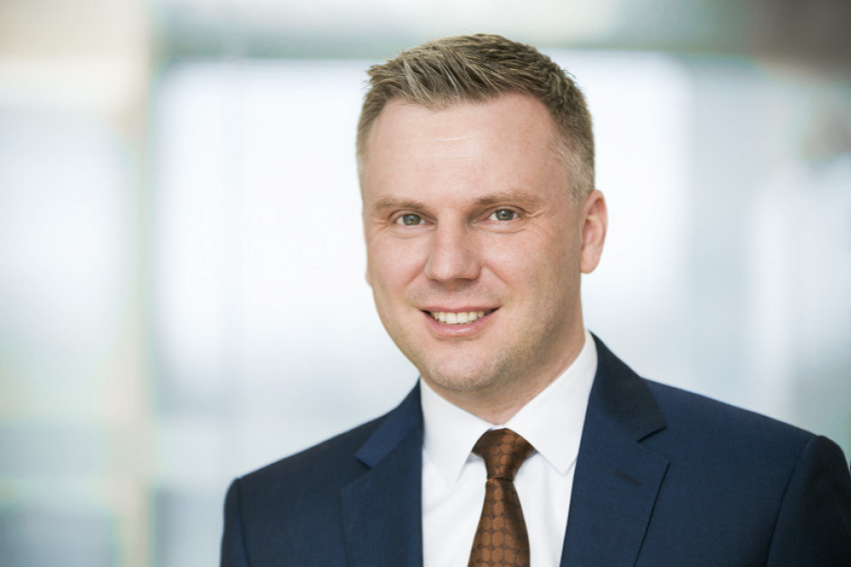 fot. Martin Behan, fot. za fundacjatesco.pl Tesco wystawia na świąteczną licytację kolację z ...Martinem Behanem