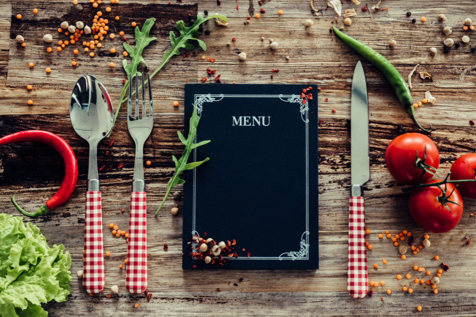 fot. shutterstock 20 lat temu restauracje odwiedzaliśmy 2 razy w miesiącu, teraz 4 razy