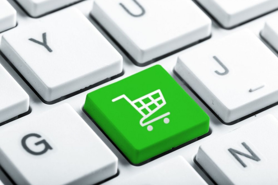 Fot. Shutterstock Raport: Wartość zakupów przez internet w tym roku wzrośnie o 25 proc., do 50 mld zł