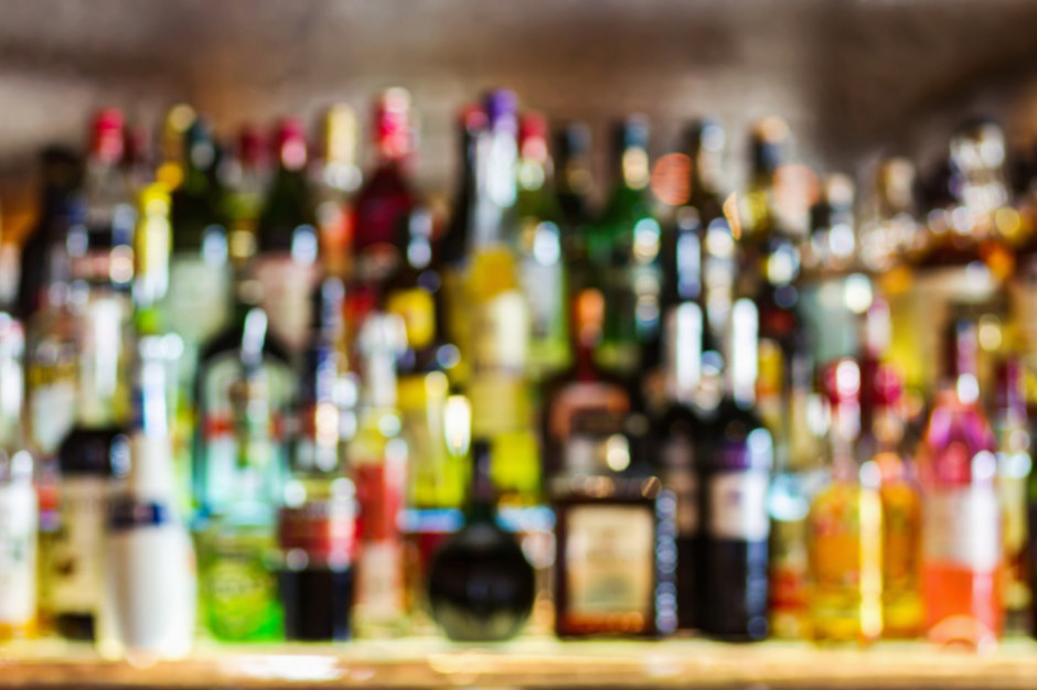 Fot. Shutterstock.com PIH punktuje pomysły rządu ws. dodatkowych opłat od napojów słodzonych i małych pojemności alkoholu