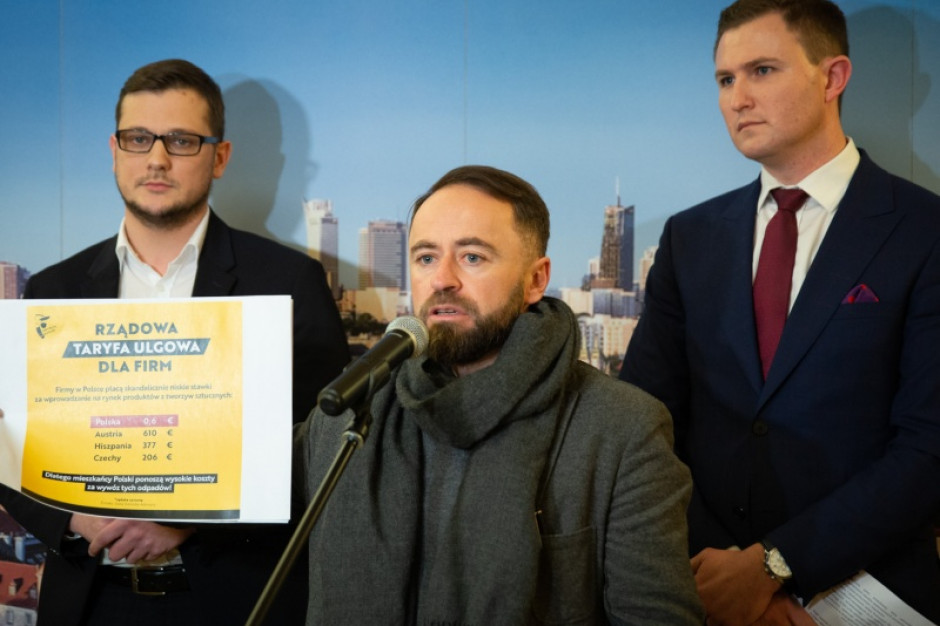 Michał Sztybel, wiceprezydent Bydgoszczy, Michał Olszewski, wiceprezydent m.st. Warszawy i Piotr Grzelak, zastępca prezydenta Gdańska, fot. E.Lach Unia Metropolii Polskich: Producenci powinni płacić za odpady opakowaniowe