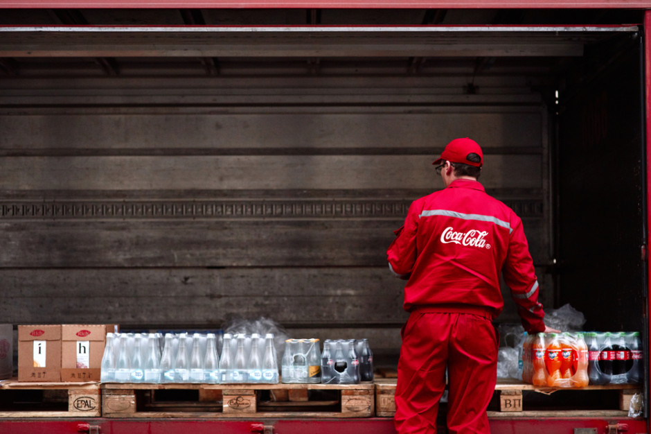 Alkohol powiększy ofertę Coca-Cola HBC, fot. shutterstock Coca-Cola wchodzi w segment alkoholi