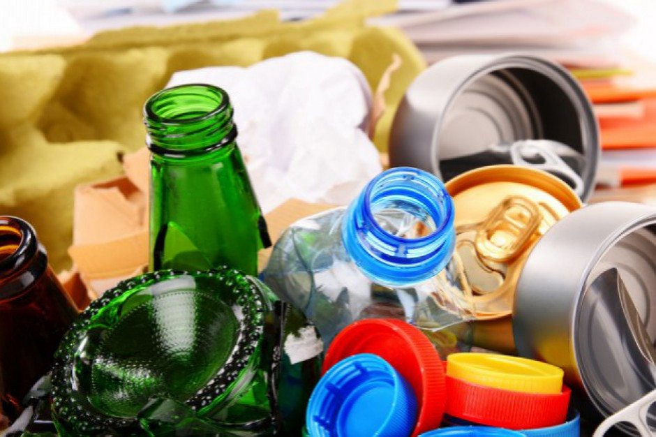 Koncernom przez lata nie zależało, by choć trochę zatroszczyć się o środowisko, fot. Shutterstock Koncernom nie zależy na przetwarzaniu plastiku?