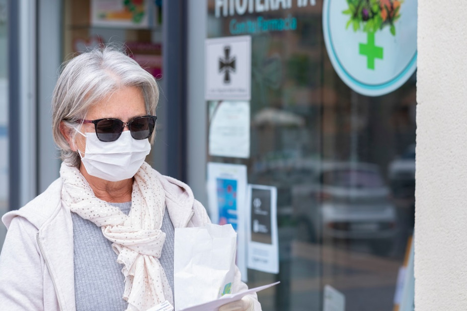 Pandemia pokazała, że warto tworzyć innowacje także dla seniorów, fot. Shutterstock Mintel: Po pandemii marki i firmy powinny wypracować modele sprzedaży przyjazne seniorom