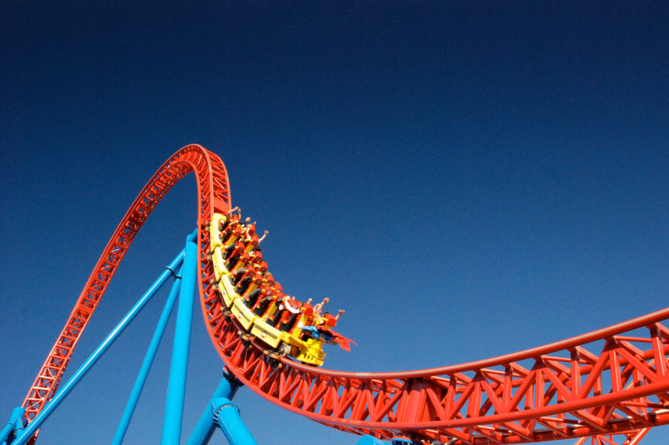 fot. shutterstock Pandemiczny rollercoaster w danych Nielsena: sprzedaż w górę i w dół