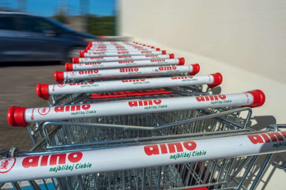 Zdaniem analityka, Dino jest bliżej klienta niż Biedronka, a marketing tej sieci jest prowadzony bardziej lokalnie. Fot. Shutterstock Analityk: Dino jest konkurencyjny cenowo dzięki współpracy z producentami mniej znanych marek