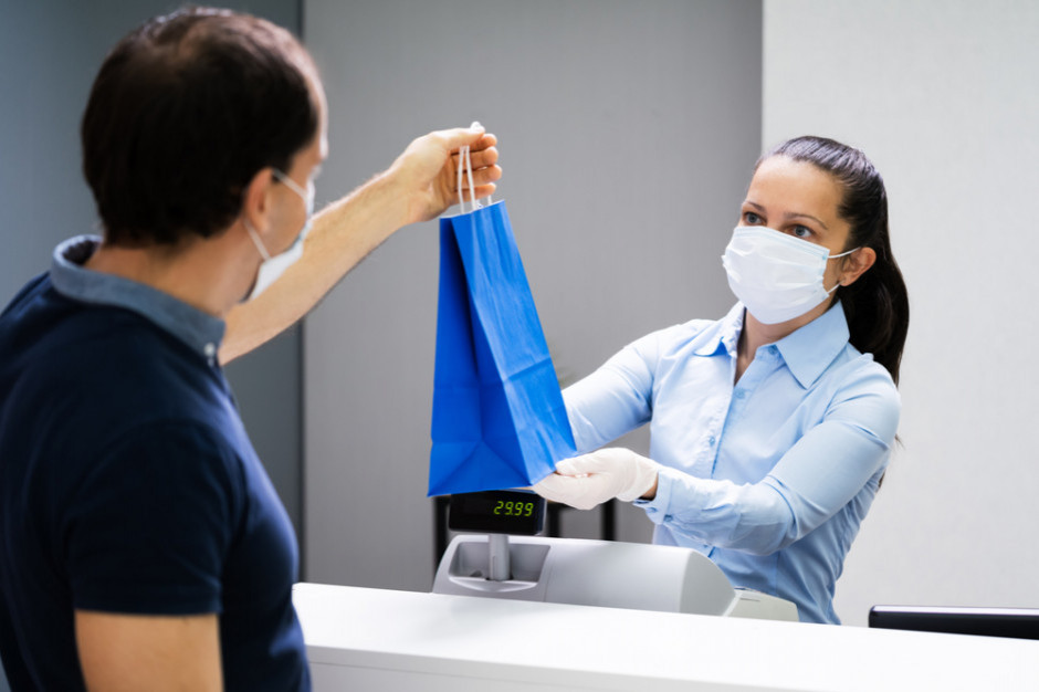 Wracamy do normalności po koronawirusie, fot. Shutterstock Handel w maju: Zakupy w nowej normalności, e-commerce zwycięzcą w czasie pandemii