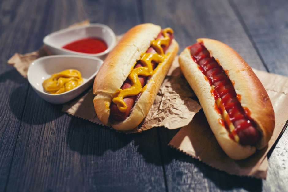 Przekąska jest teraz dostępna za 1 grosz, fot. Shutterstock Hot dogi za 1 gr na stacjach Lotos