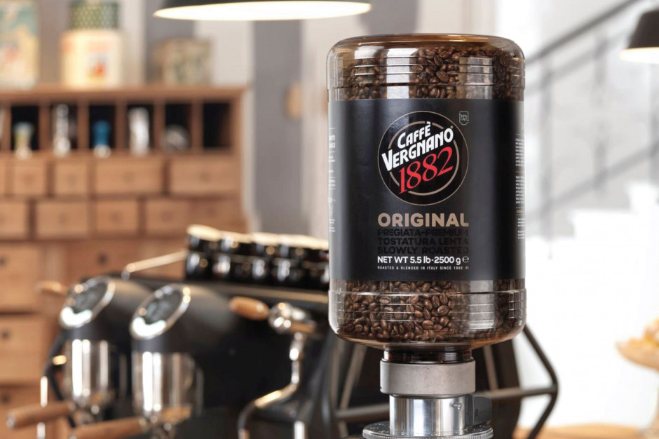 fot. mat. pras. Caffè Vergnano będzie sprzedawać kawę w opakowaniach z odzyskanego plastiku
