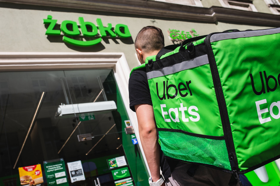 fot, Żabka Uber Eats dostarczy zakupy z Żabki