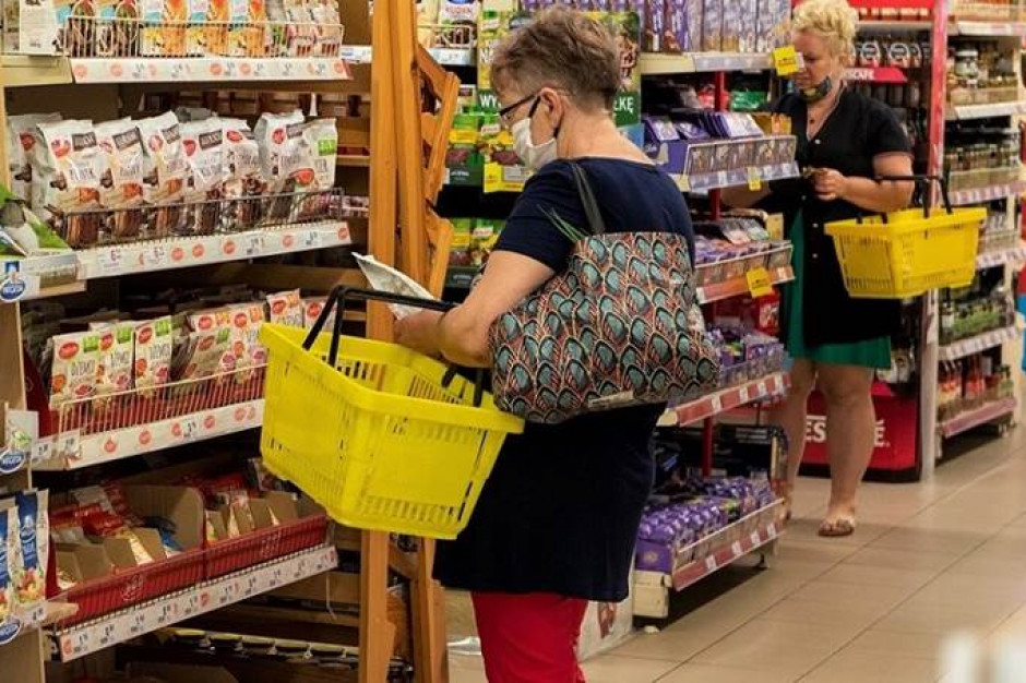 Pracownicy sklepów coraz sprawniej reagują na brak maseczek u klientów, fot. mat. pras. Sklepy coraz odważniej reagują w kwestii noszenia maseczek