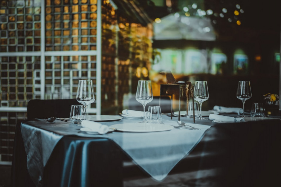 Nastroje w branży gastronomicznej wciąż pesymistyczne, fot. unsplash Pół roku z wirusem w gastronomii: 40 proc. przedsiębiorców przewiduje, że będzie coraz gorzej
